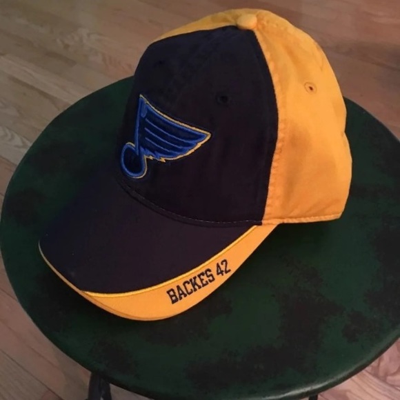 Two NHL St Louis Blues Hats - Picture 4 of 7